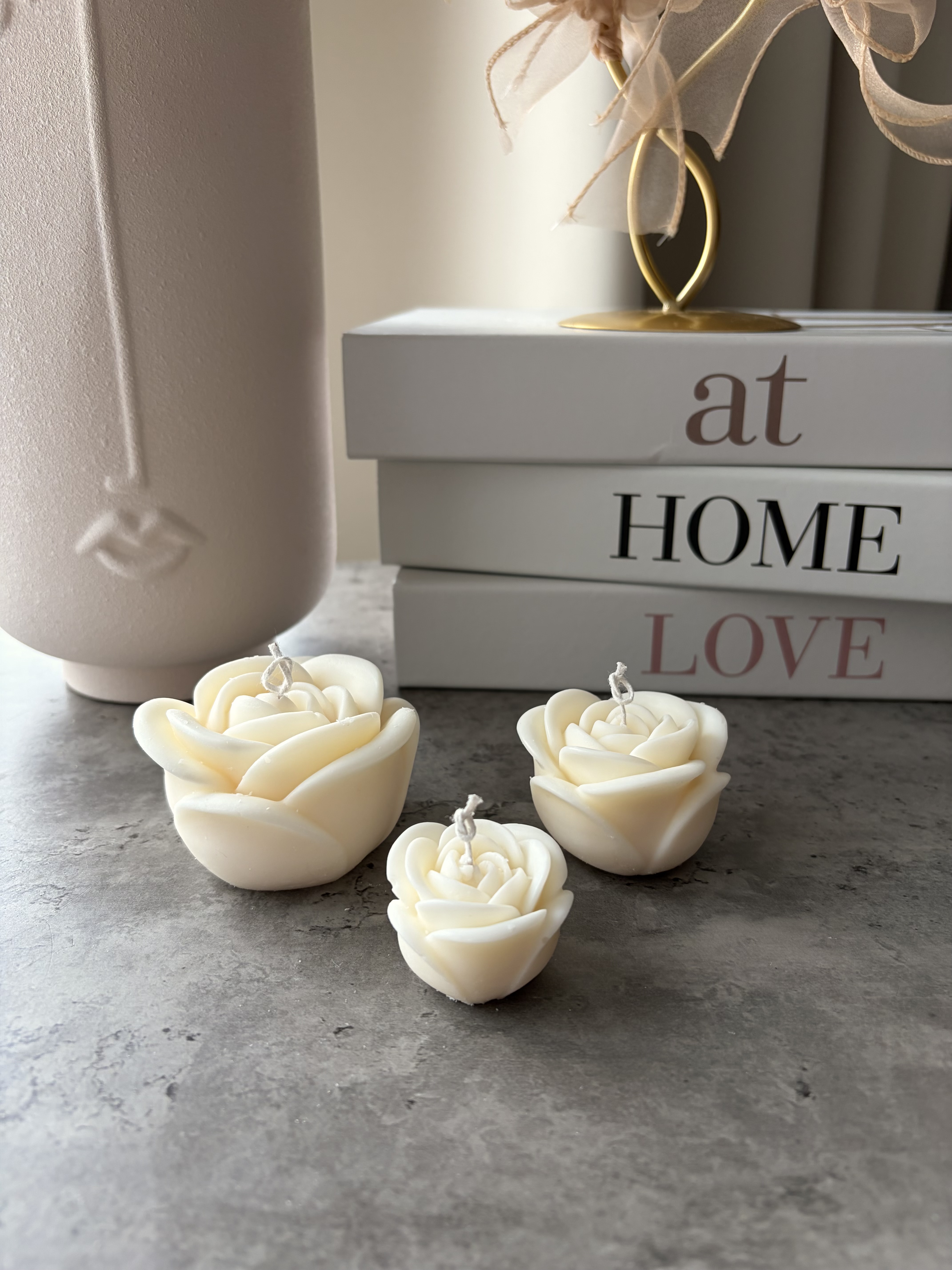 sojova-sviecka-ruza-luxury-candles