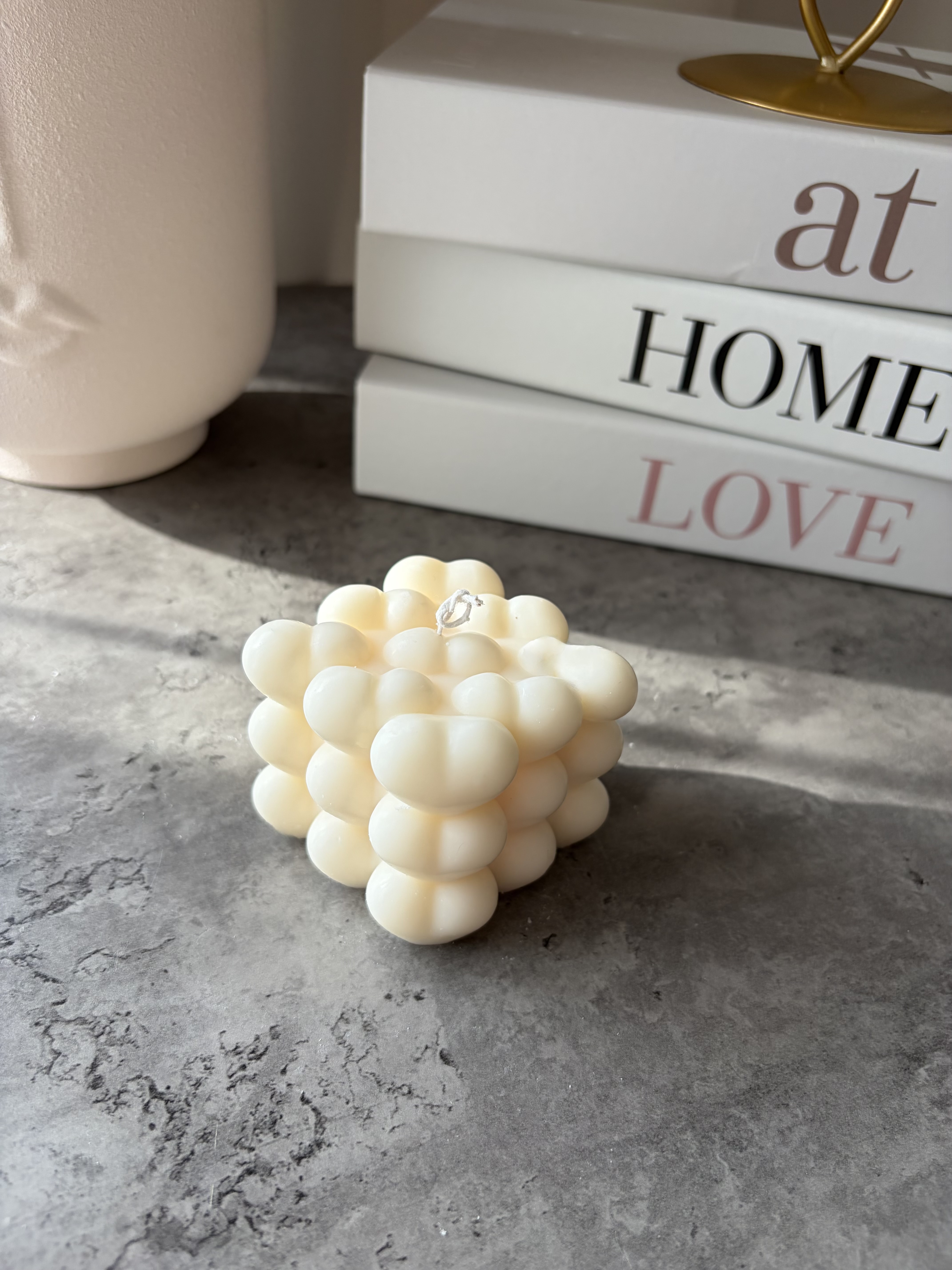 bubble-love-sojova-sviecka-luxury-candles