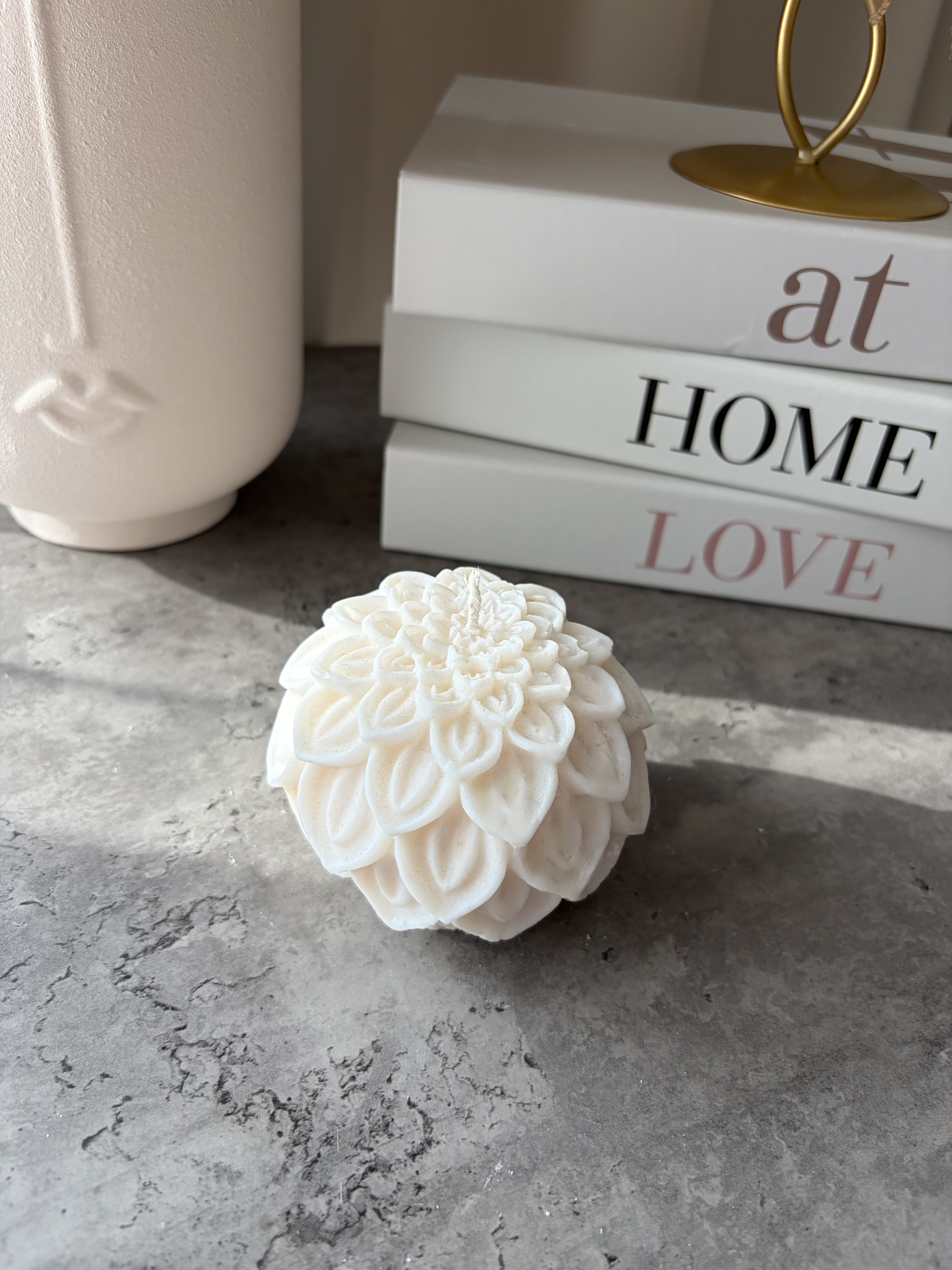 sojova-sviecka-frida-luxury-candles