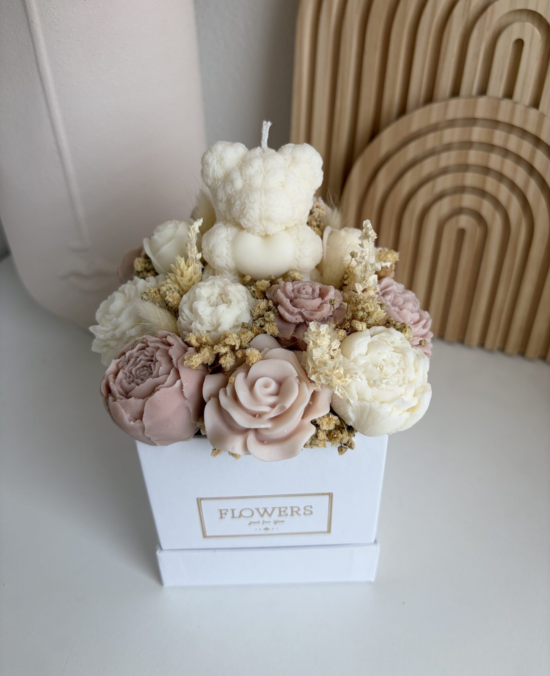 Flowerbox Teddy biela
