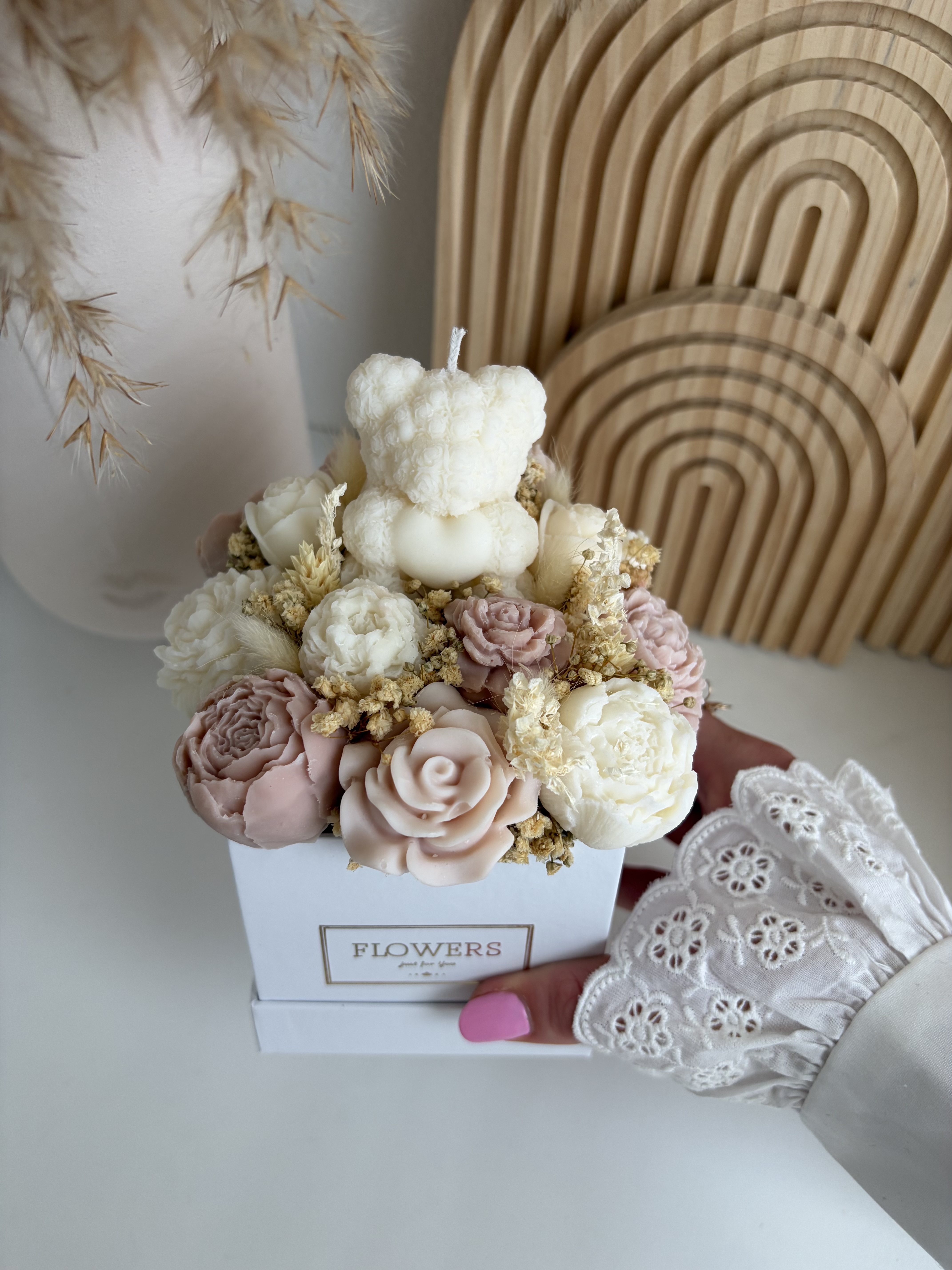 flowerbox-teddy-biela-sojova-sviecka