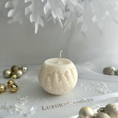 Vianočná guľa krajinka