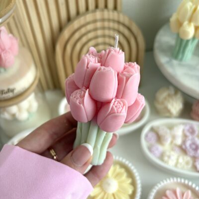 Jarná tulipánová kytička