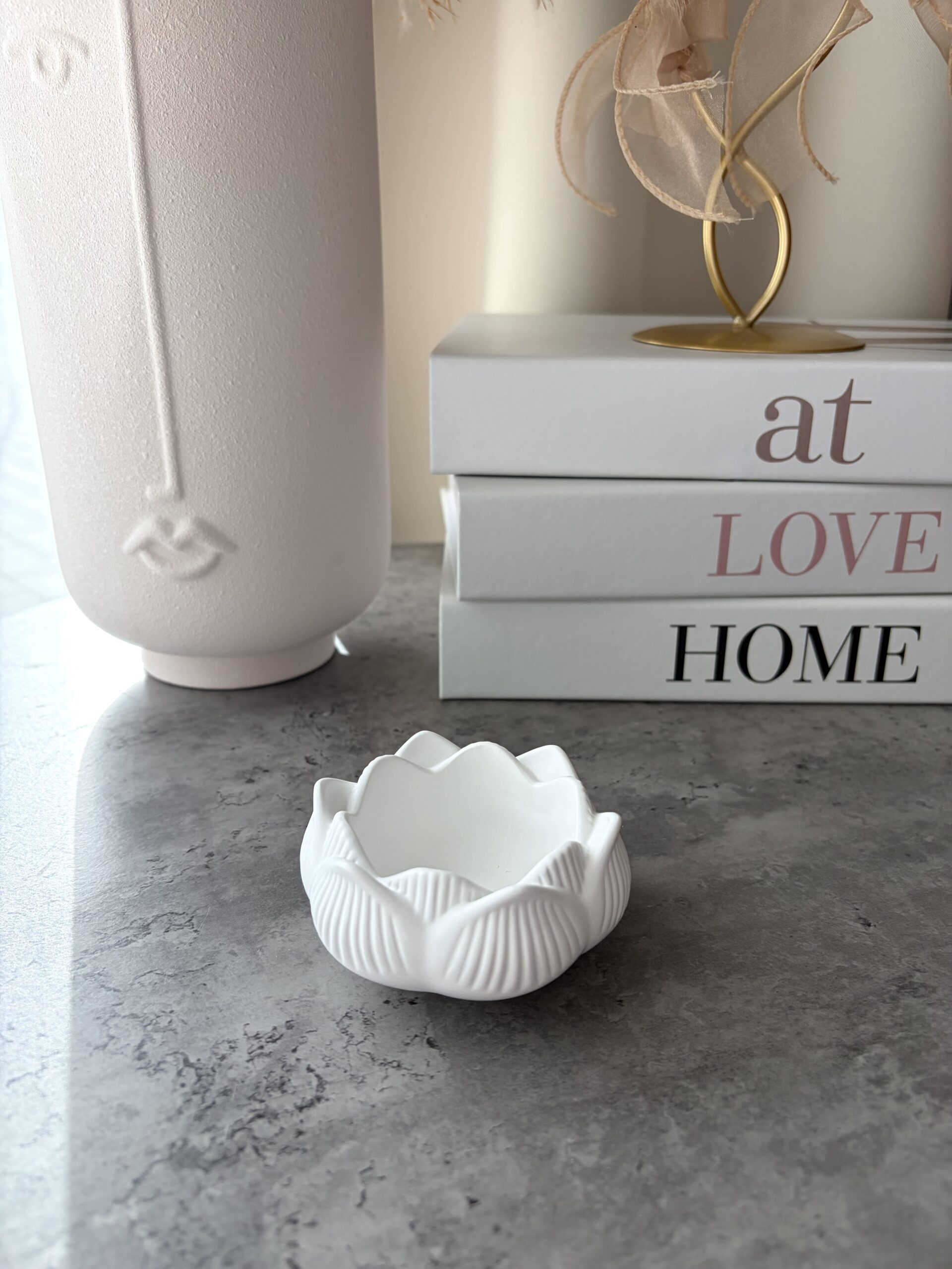 Svietnik Lotos – Obrázok 2